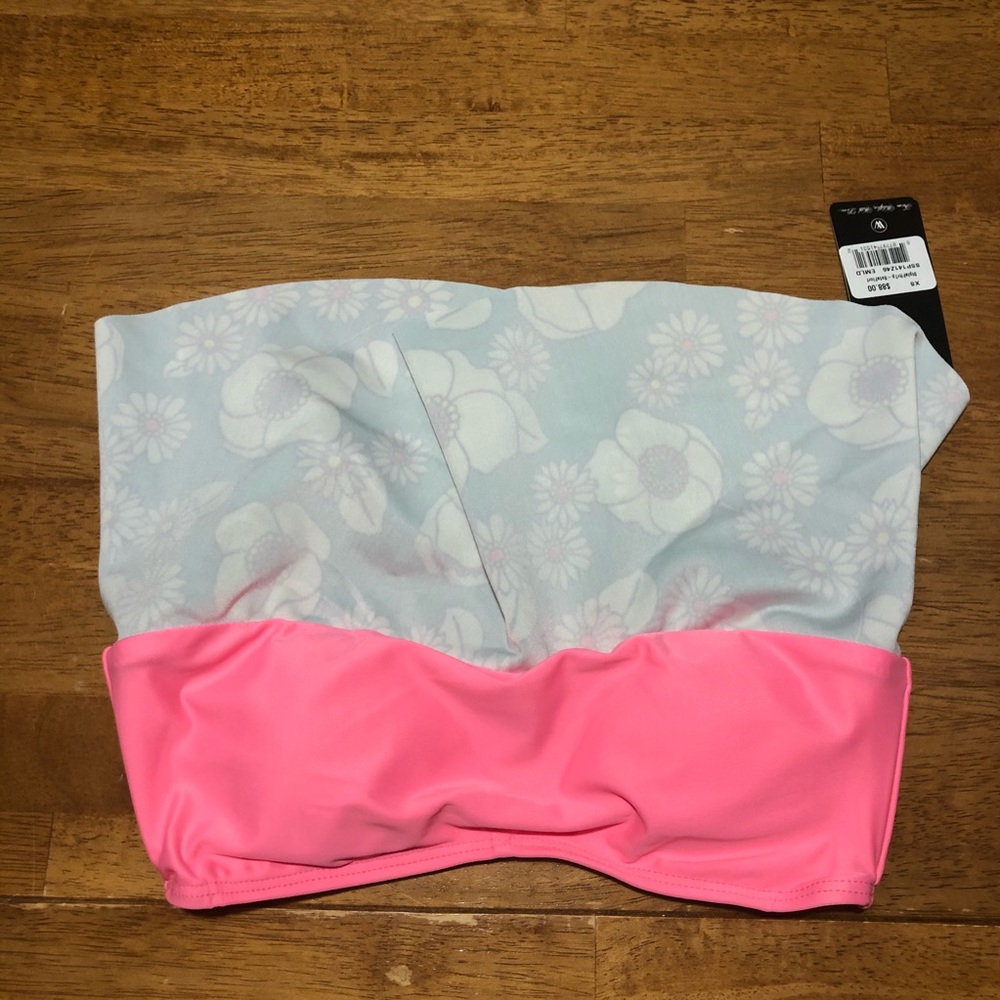 Final Price!!!!.  WildFox Swim NWT Women’s Flutter Emerald Top XS - Picture 4 of 10